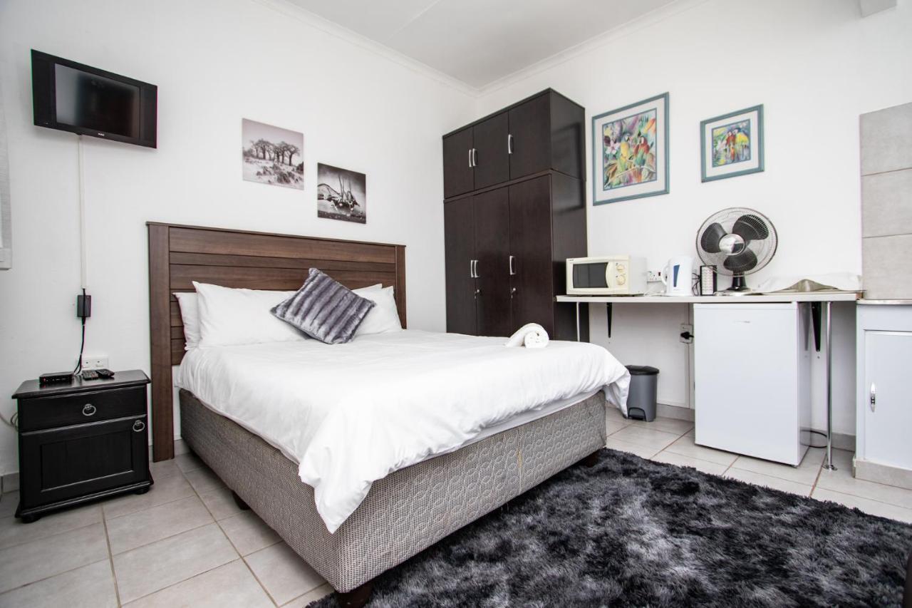 בוקסבורג Willow Guest House מראה חיצוני תמונה