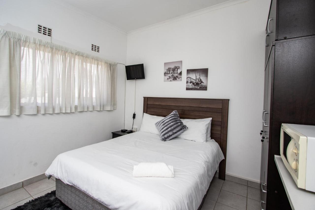 בוקסבורג Willow Guest House מראה חיצוני תמונה