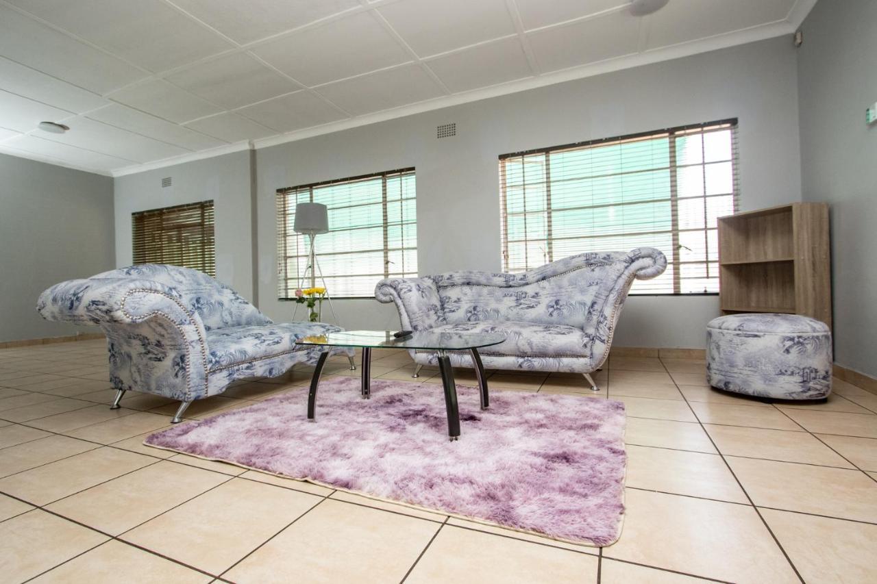 בוקסבורג Willow Guest House מראה חיצוני תמונה