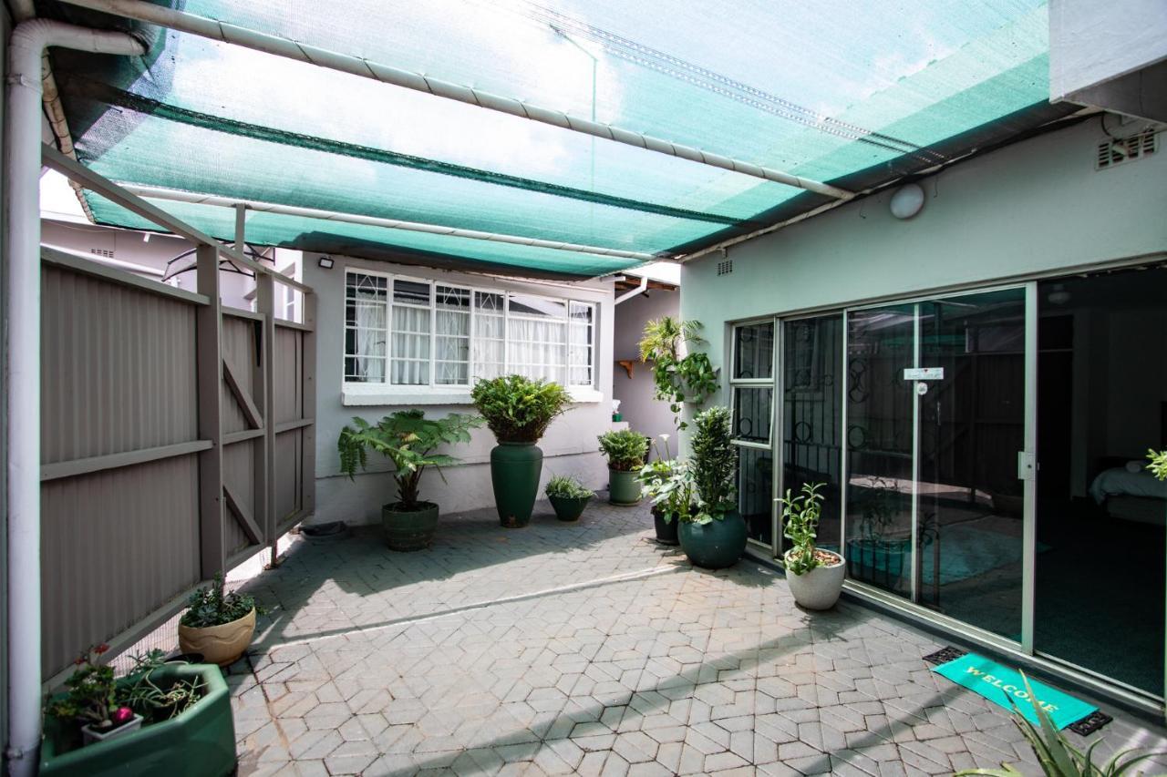 בוקסבורג Willow Guest House מראה חיצוני תמונה