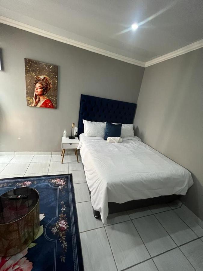 בוקסבורג Willow Guest House מראה חיצוני תמונה