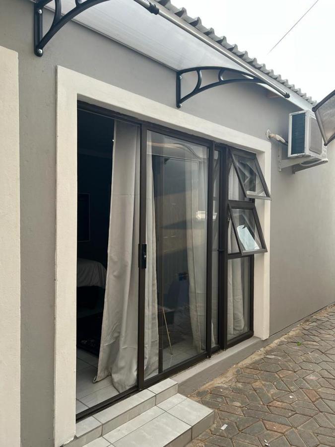 בוקסבורג Willow Guest House מראה חיצוני תמונה