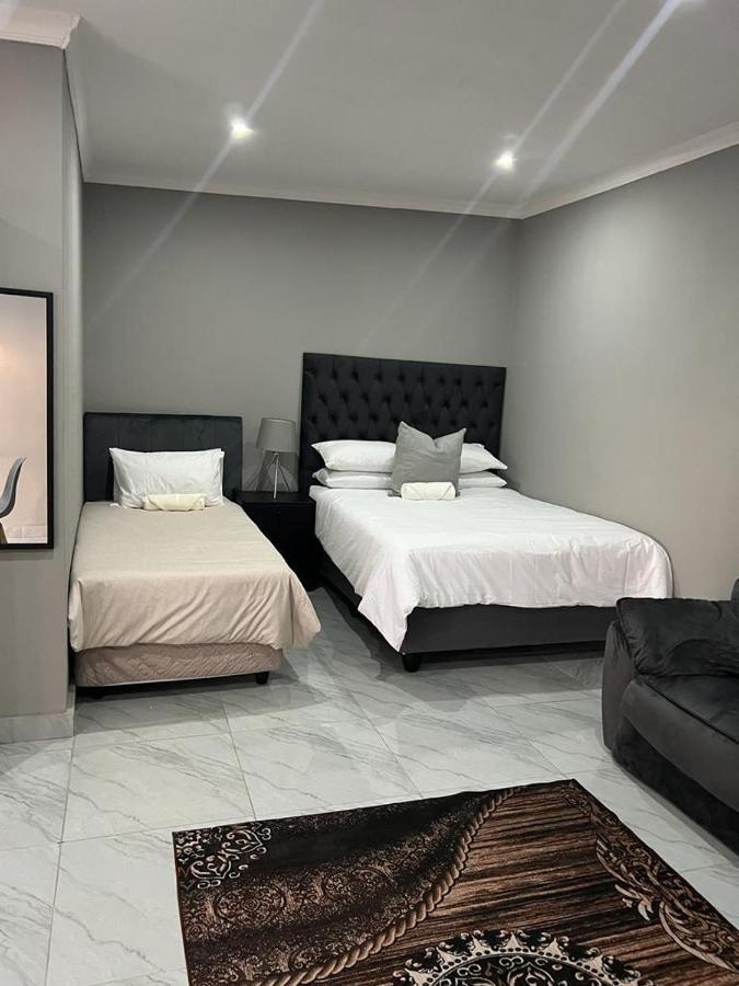 בוקסבורג Willow Guest House מראה חיצוני תמונה