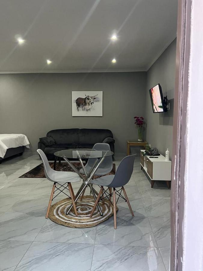 בוקסבורג Willow Guest House מראה חיצוני תמונה