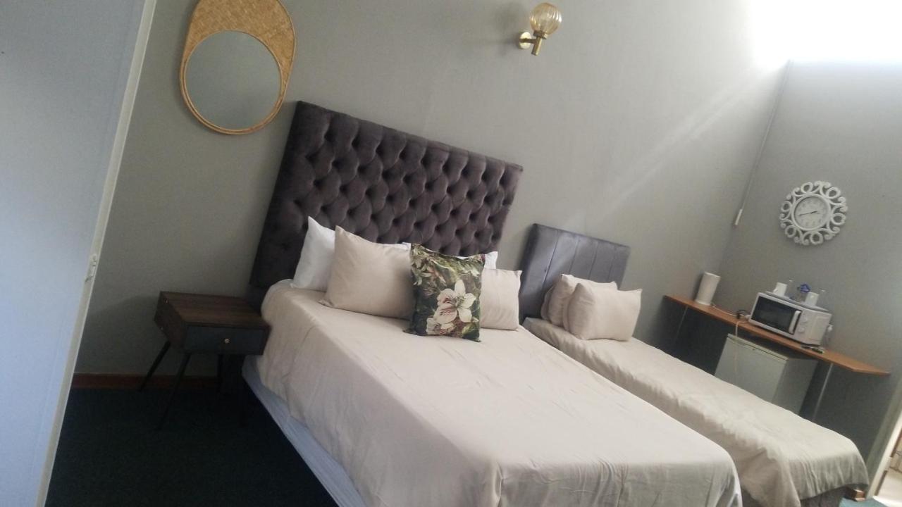 בוקסבורג Willow Guest House מראה חיצוני תמונה