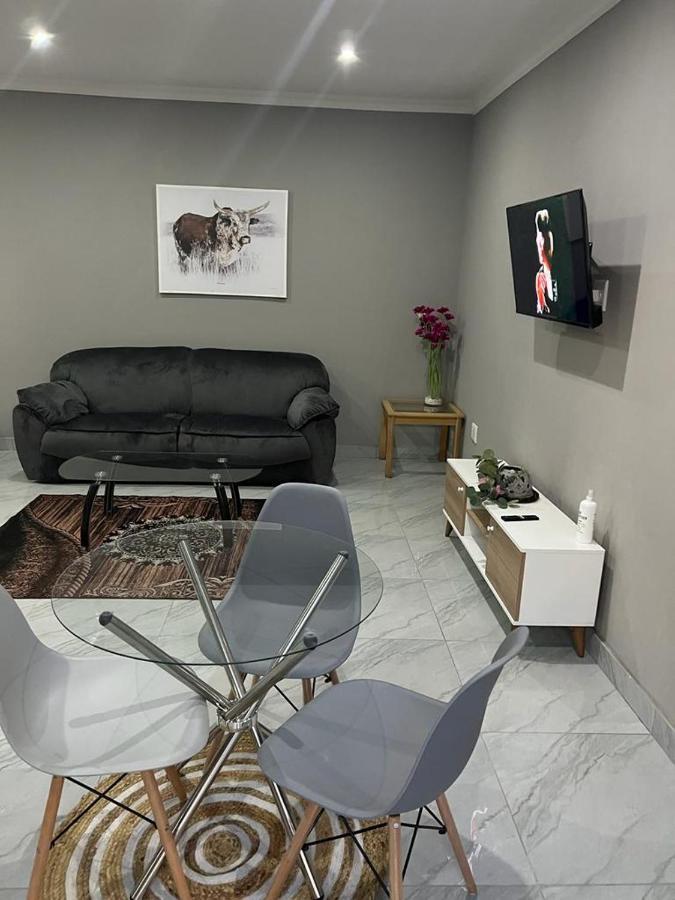 בוקסבורג Willow Guest House מראה חיצוני תמונה