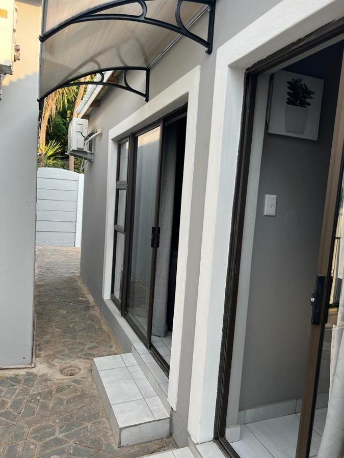 בוקסבורג Willow Guest House מראה חיצוני תמונה