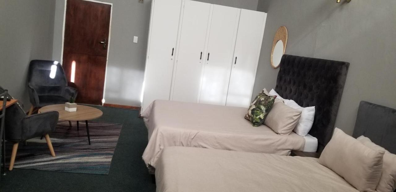 בוקסבורג Willow Guest House מראה חיצוני תמונה