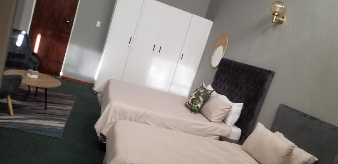 בוקסבורג Willow Guest House מראה חיצוני תמונה